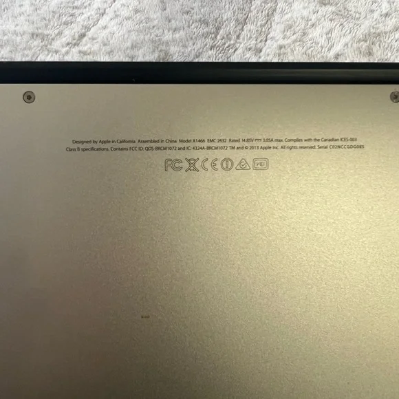 MACBOOK AIR - Picture 6 of 7